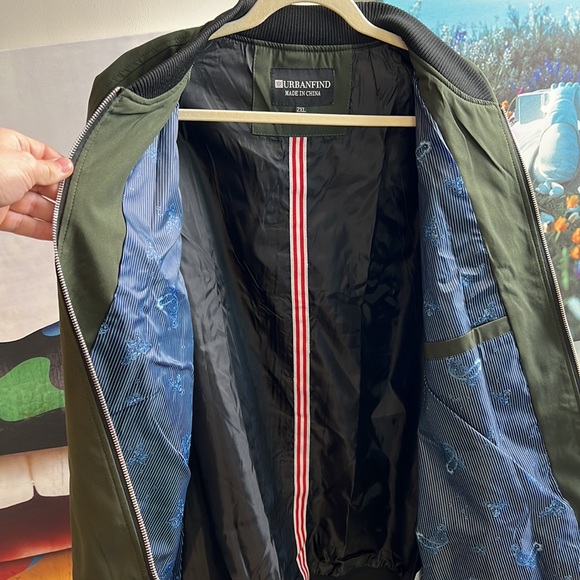 Bomber jacket. Pine green color. 2XL. - Picture 7 of 8